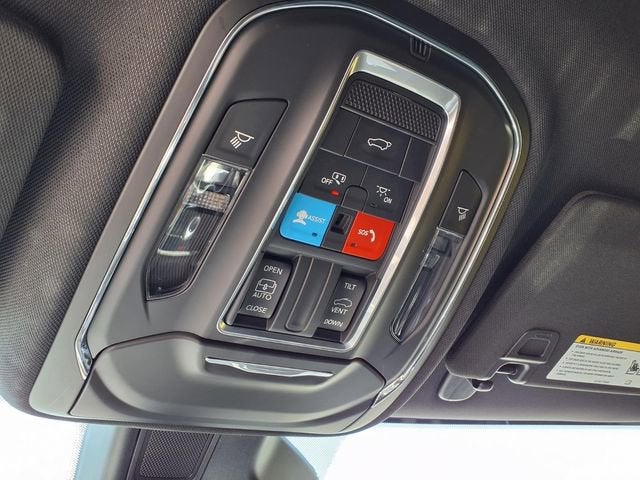 2023 Jeep Grand Cherokee L Altitude 4x4