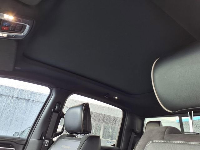 2022 RAM 1500 Laramie Crew Cab 4x4 5'7" Box