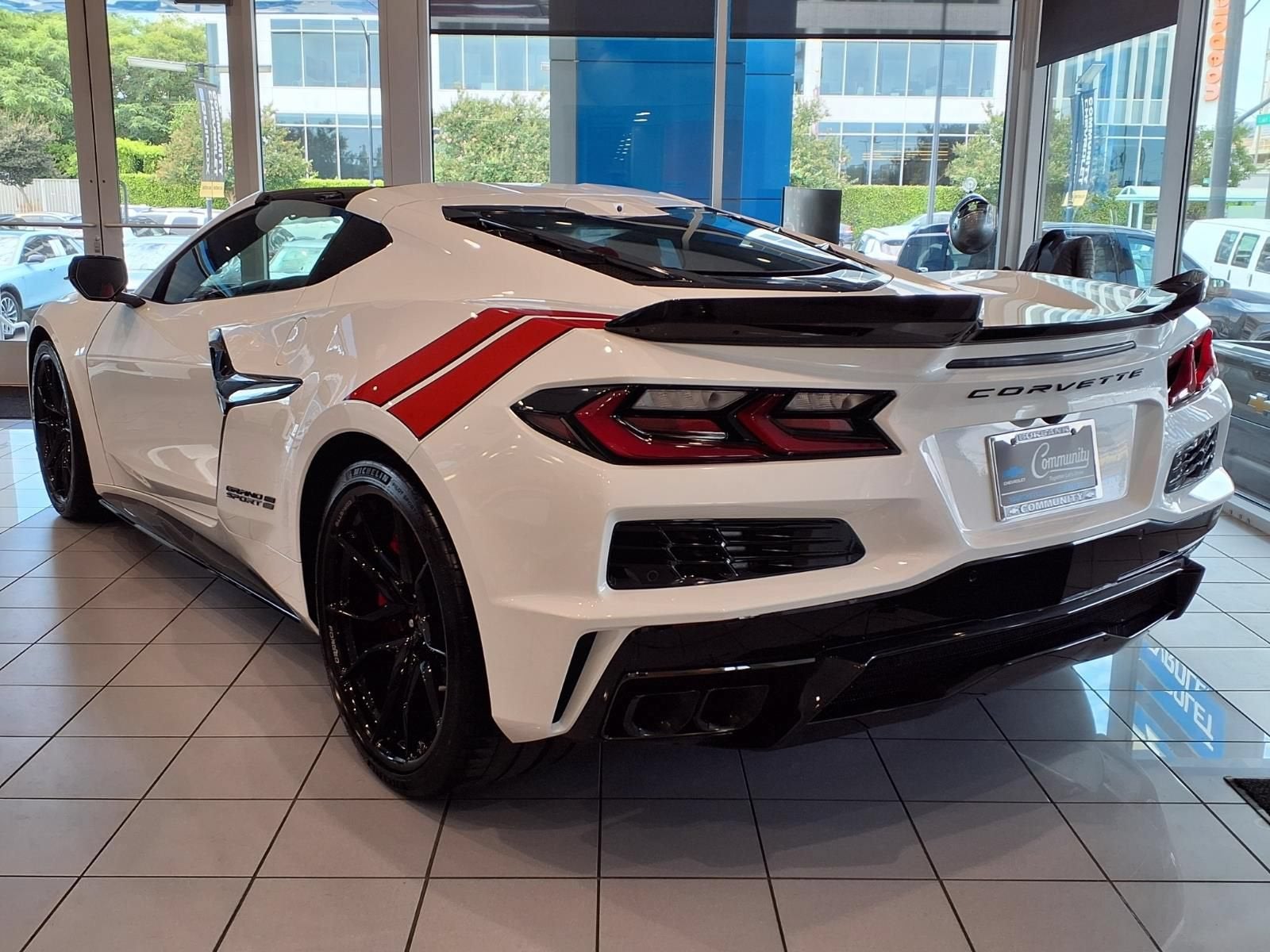 2027 Chevrolet Corvette Grand Sport 2LT