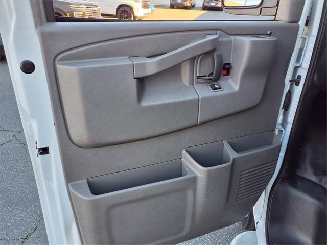 2024 Chevrolet Express Cargo 2500 WT