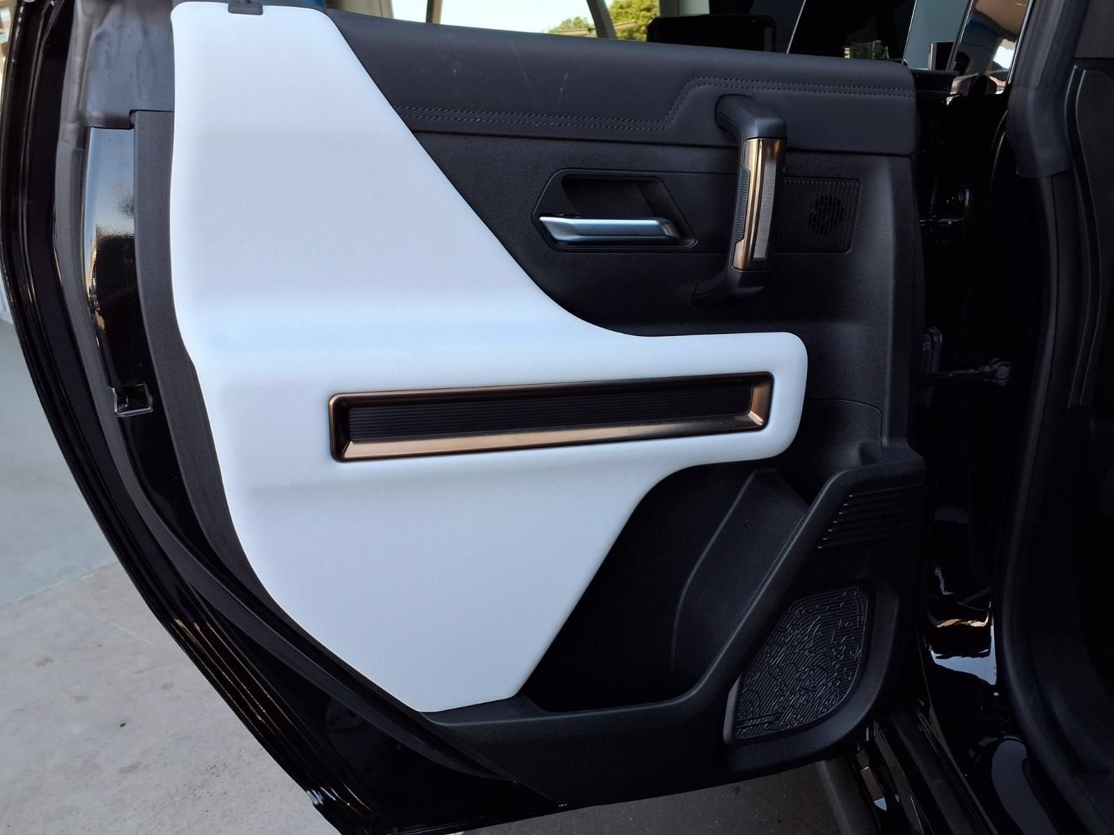 2024 GMC HUMMER EV SUV 2X