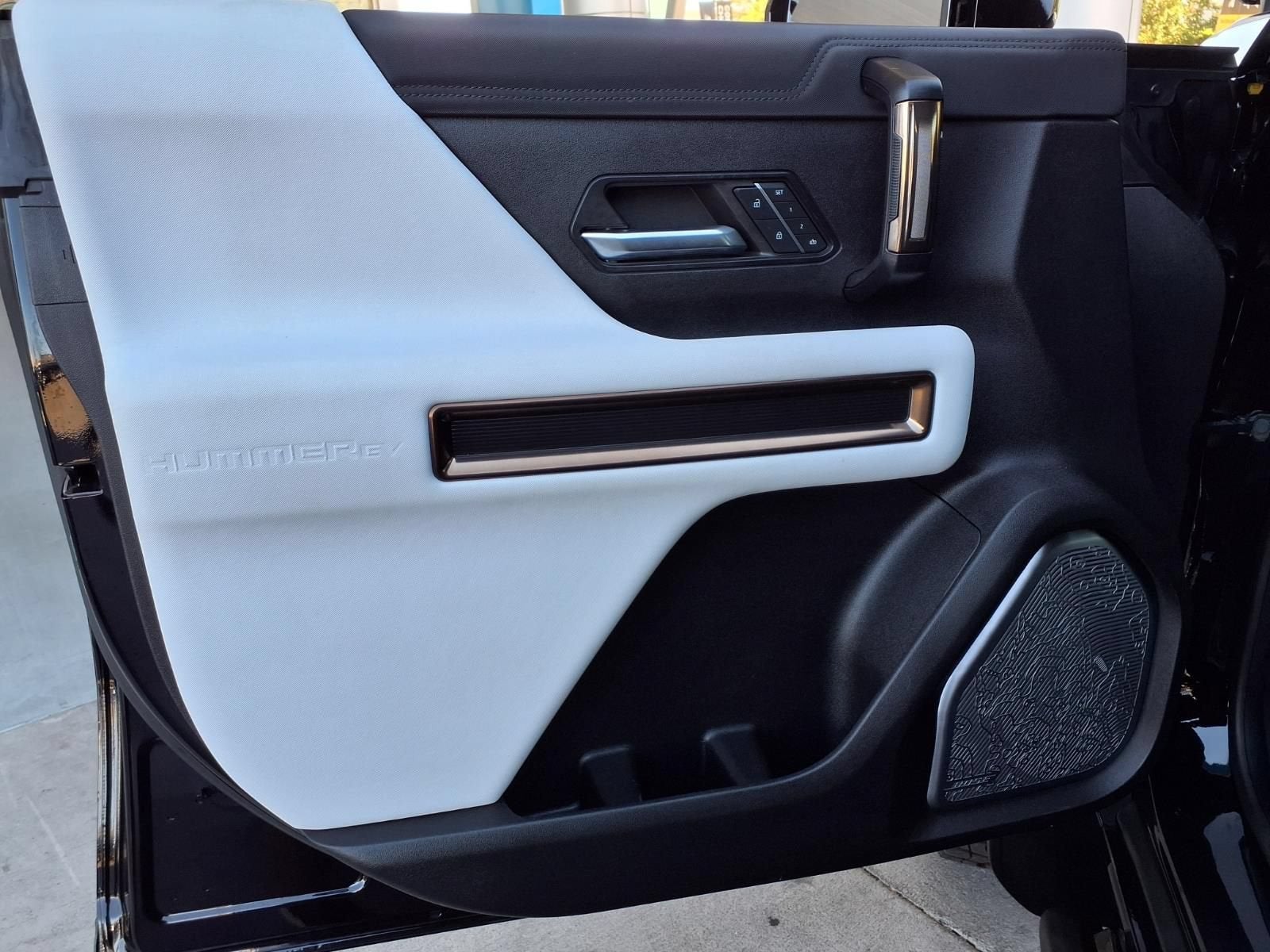 2024 GMC HUMMER EV SUV 2X