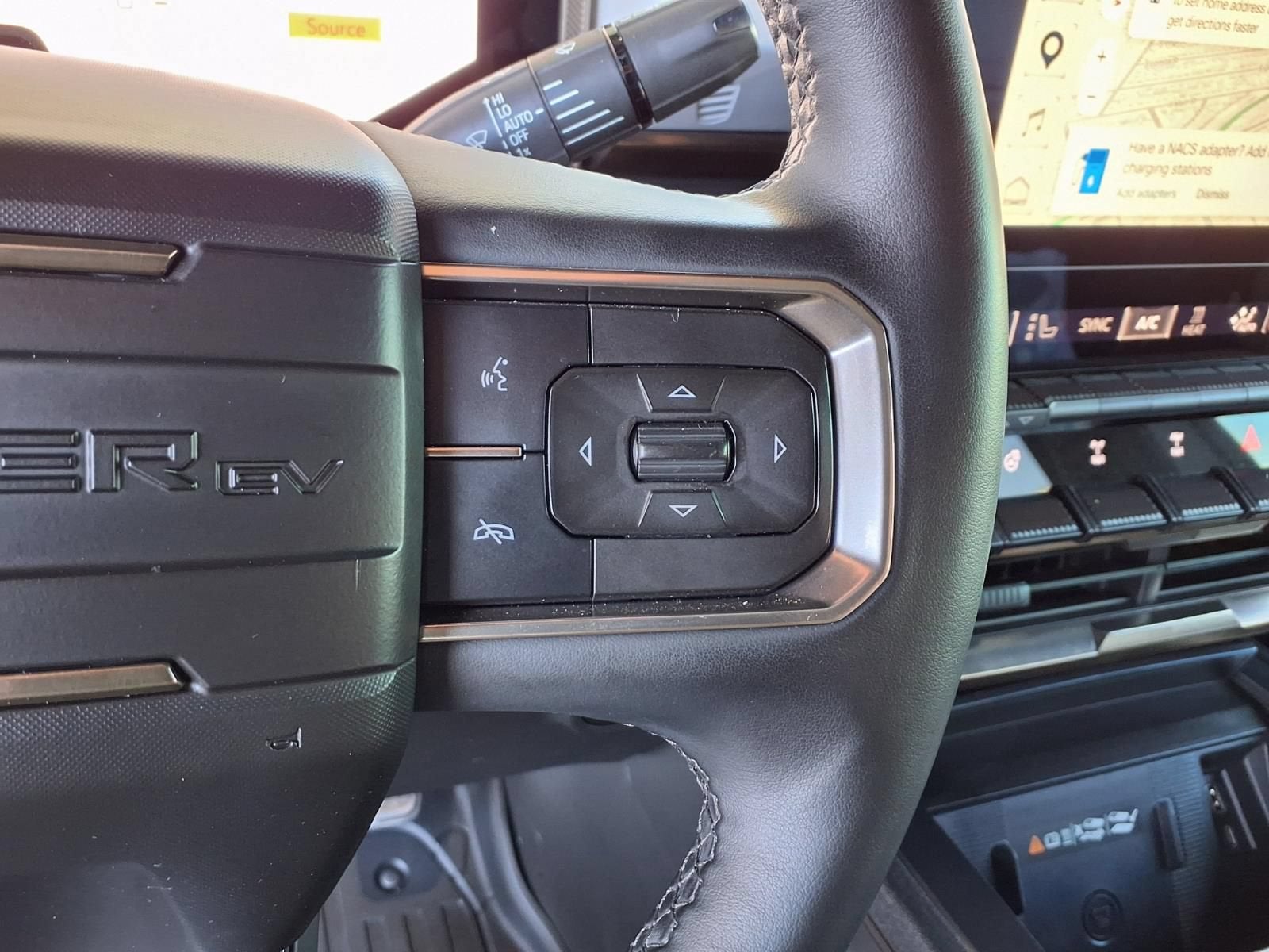 2024 GMC HUMMER EV SUV 2X