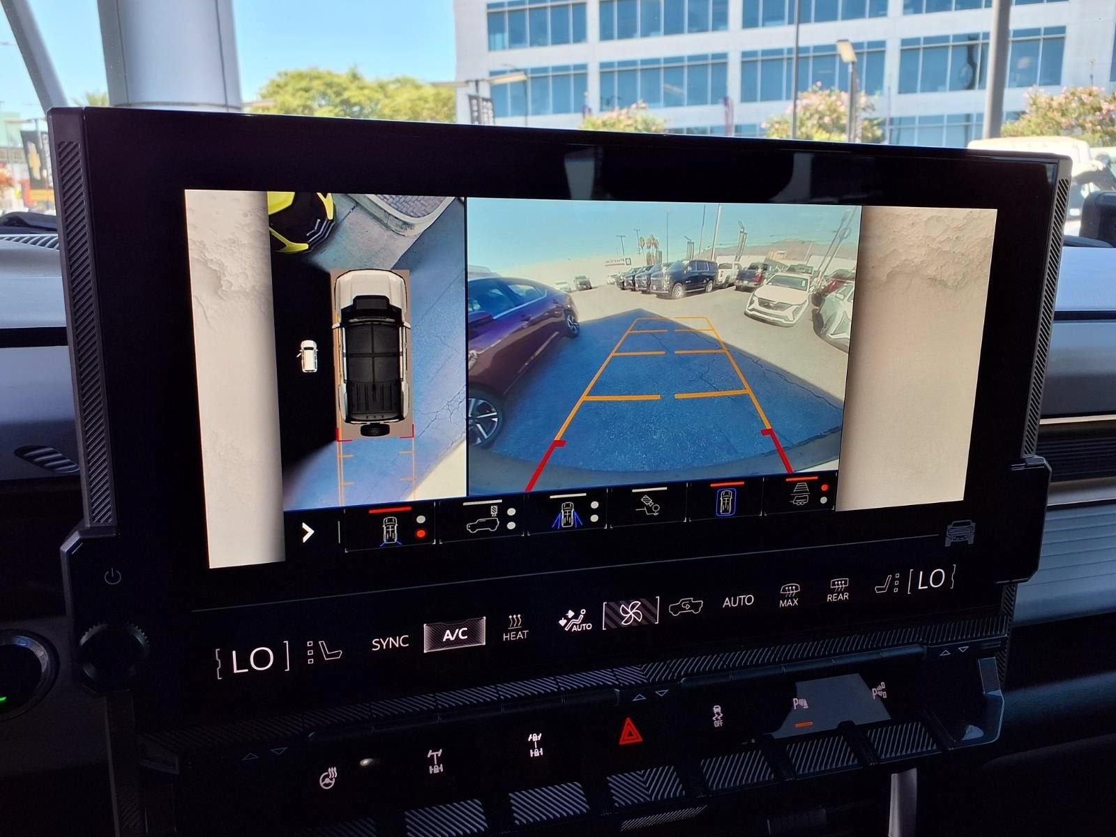 2024 GMC HUMMER EV SUV 2X