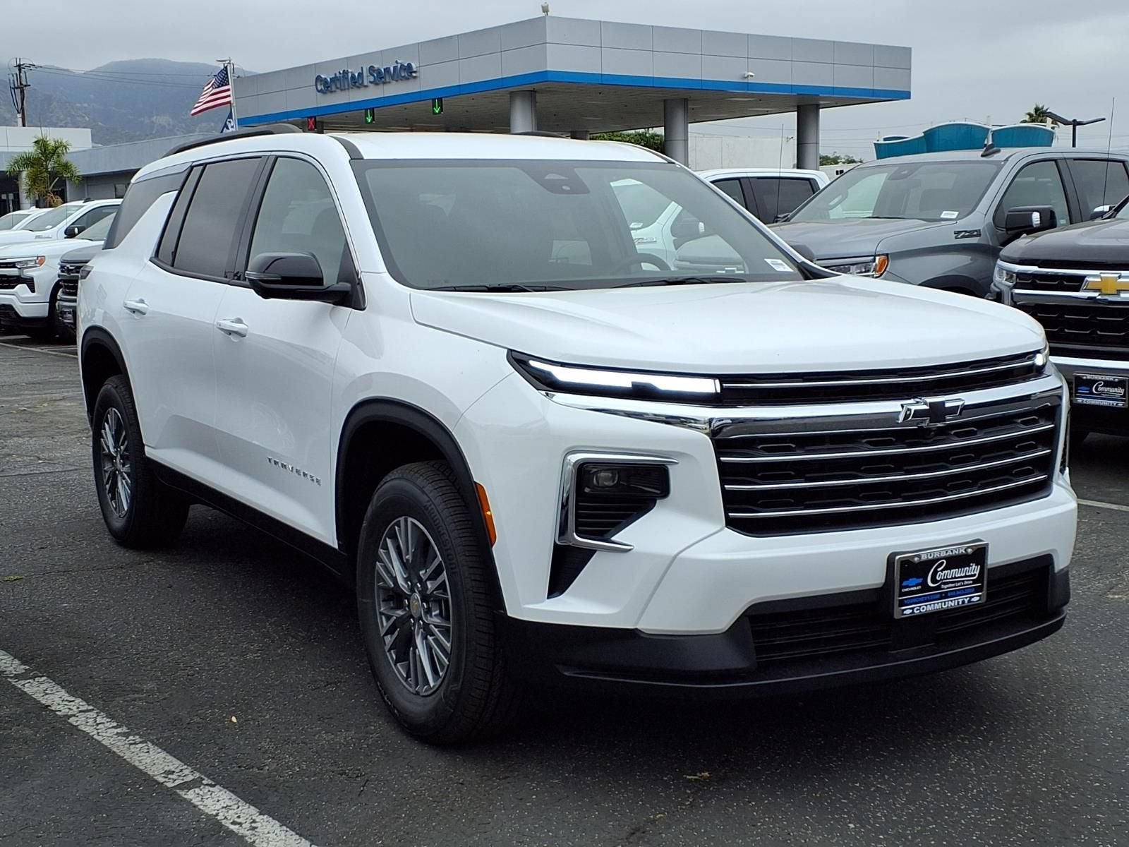 2026 Chevrolet Traverse LT