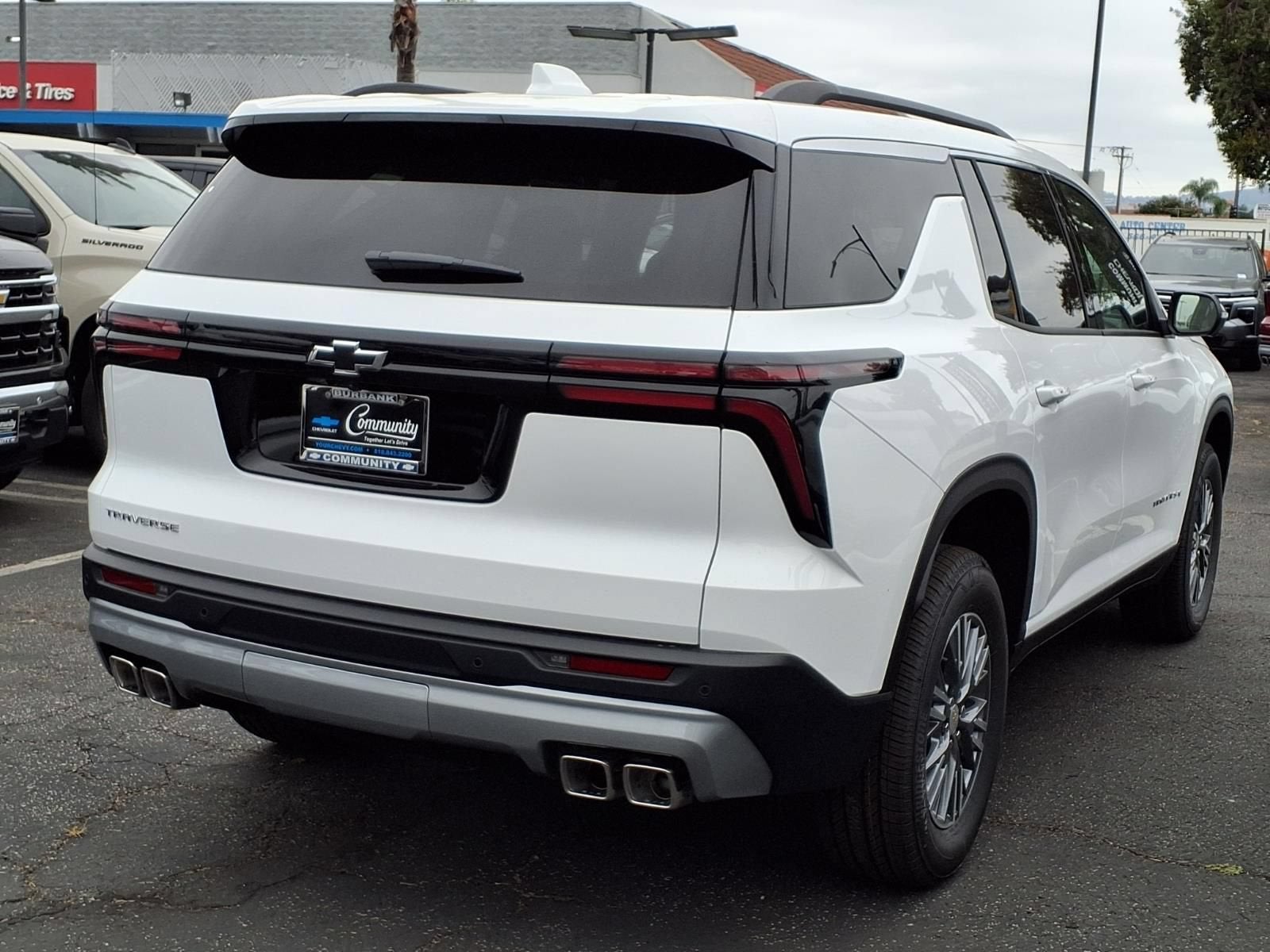 2026 Chevrolet Traverse LT