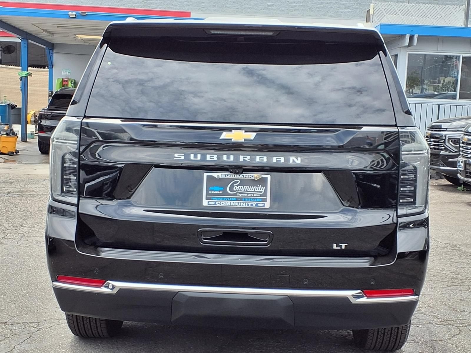 2026 Chevrolet Suburban LT