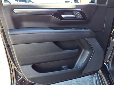 2025 Chevrolet Suburban RST