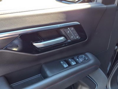 2025 Chevrolet Suburban RST