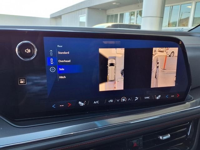 2025 Chevrolet Suburban RST