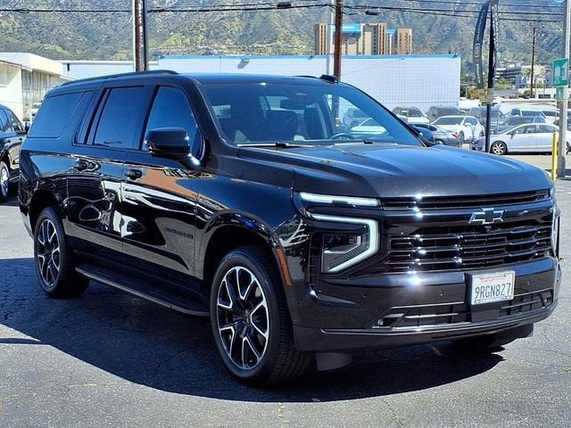 2025 Chevrolet Suburban RST