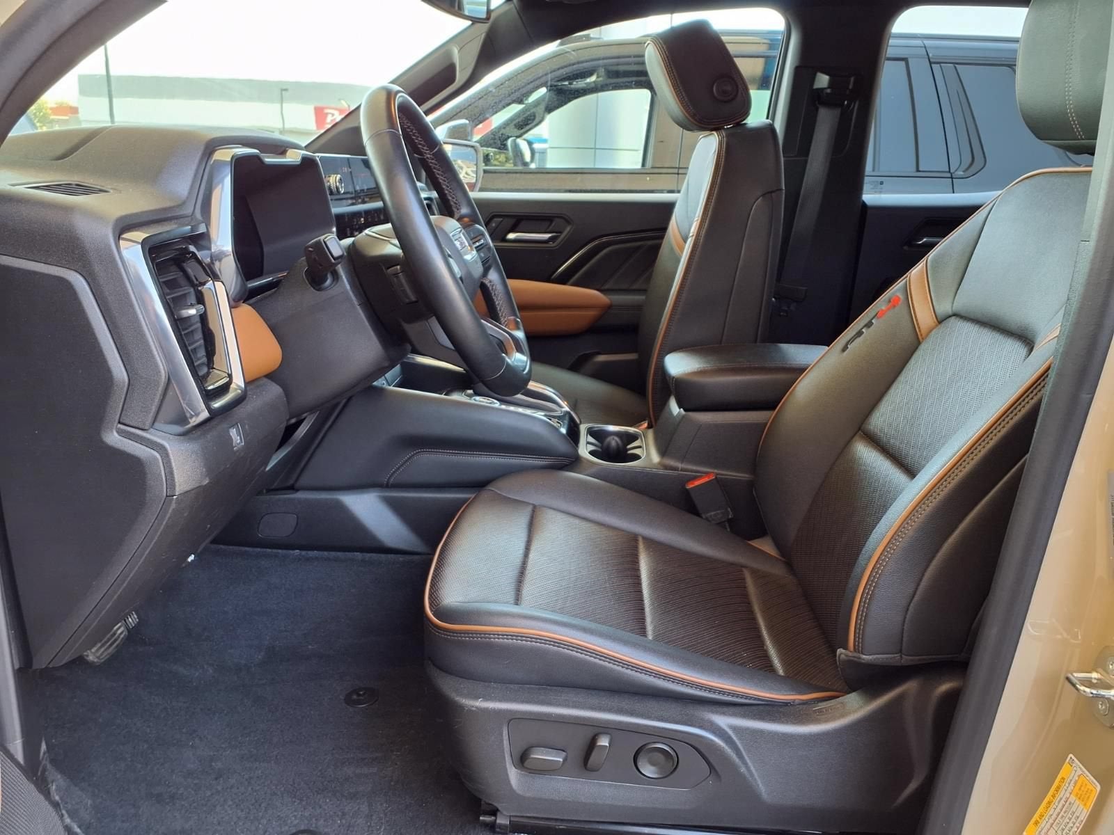 2023 GMC Canyon AT4