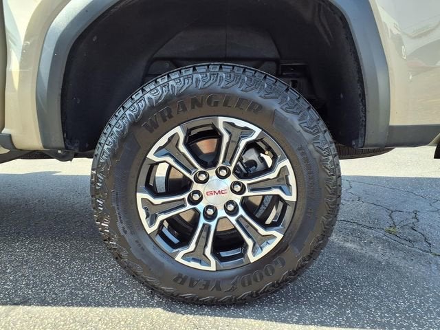 2024 GMC Canyon AT4