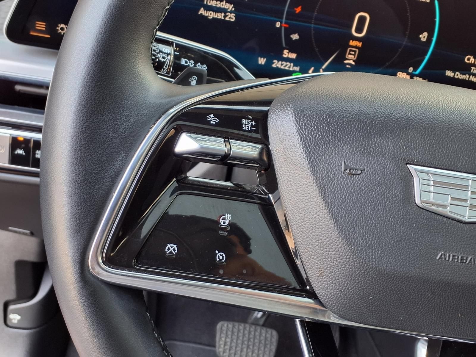 2024 Cadillac LYRIQ Sport 1