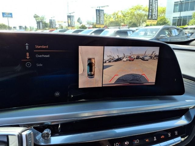 2024 Cadillac LYRIQ Sport 2
