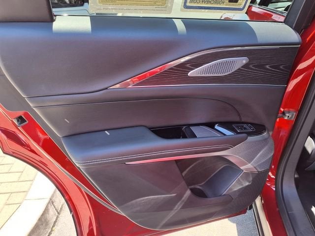 2024 Cadillac LYRIQ Sport 2