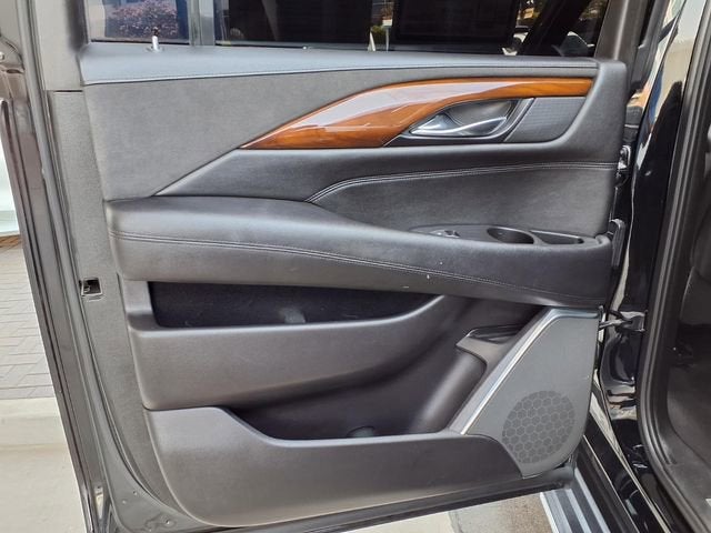 2020 Cadillac Escalade ESV Luxury
