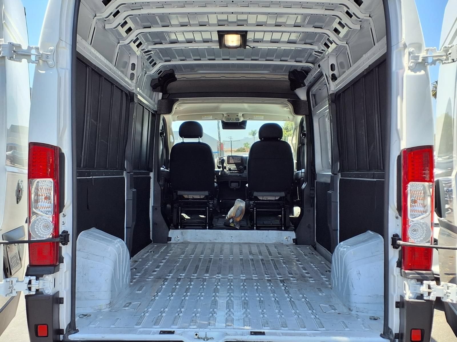 2025 RAM ProMaster Cargo Van Tradesman