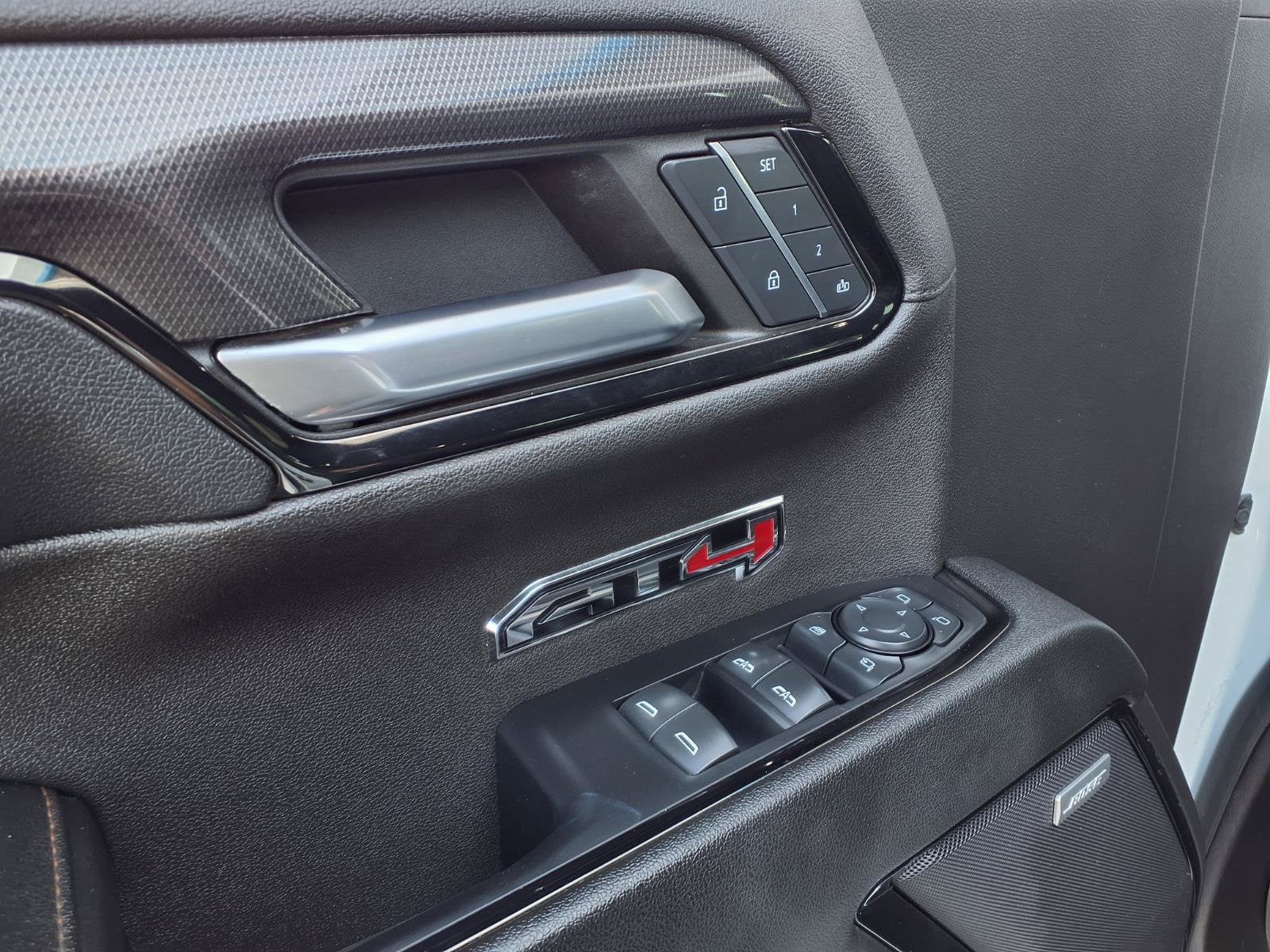 2023 GMC Sierra 1500 AT4