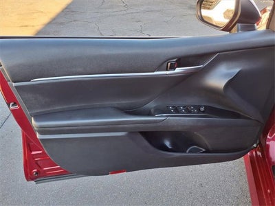 2020 Toyota Camry LE Hybrid