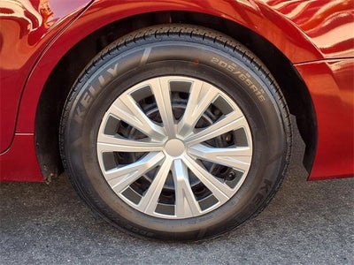 2020 Toyota Camry LE Hybrid