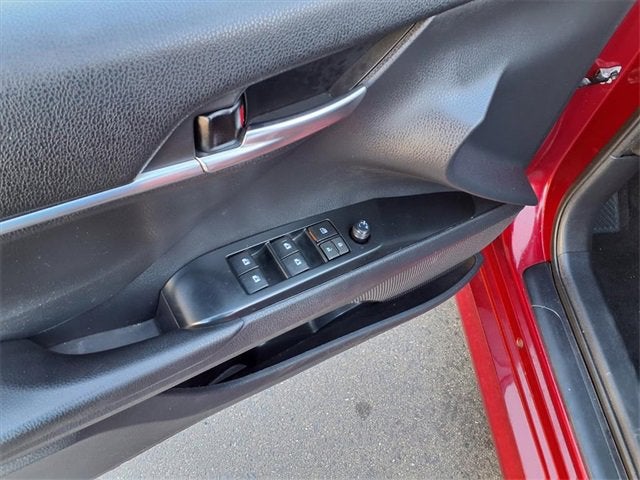 2020 Toyota Camry LE Hybrid