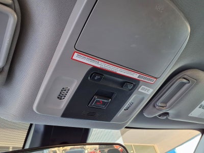 2022 Toyota Camry Hybrid SE