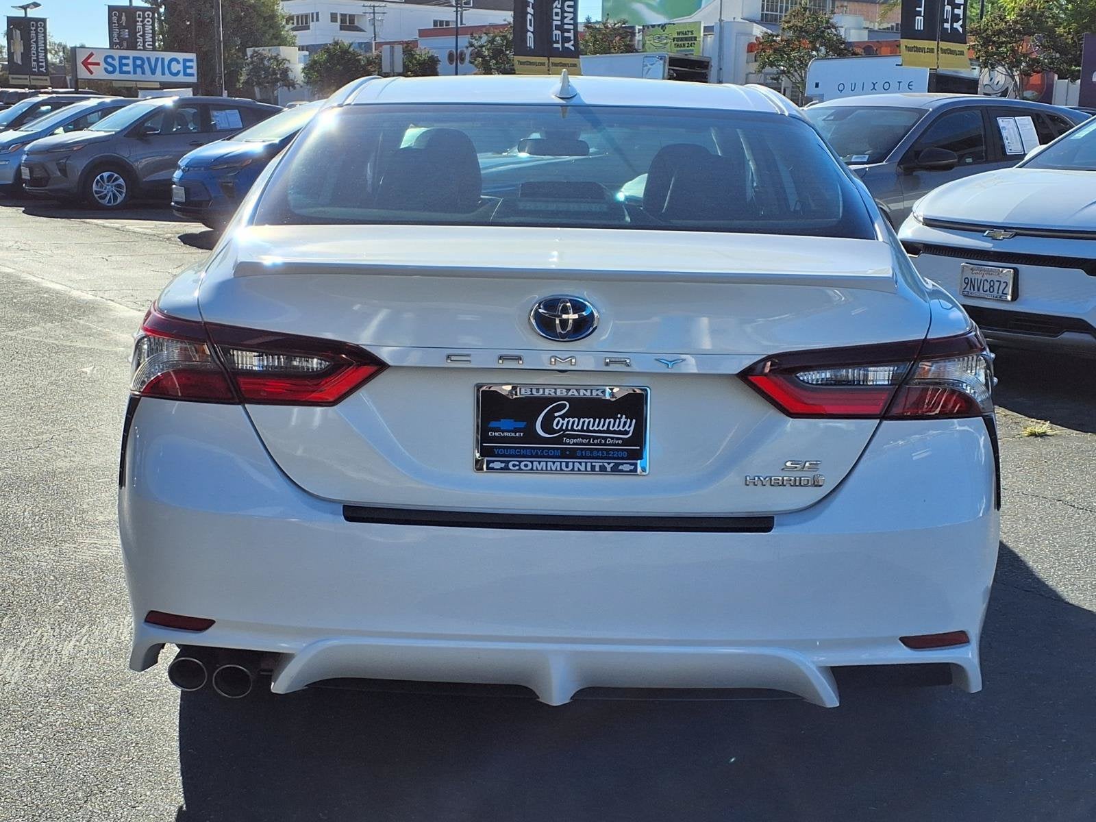 2022 Toyota Camry Hybrid SE
