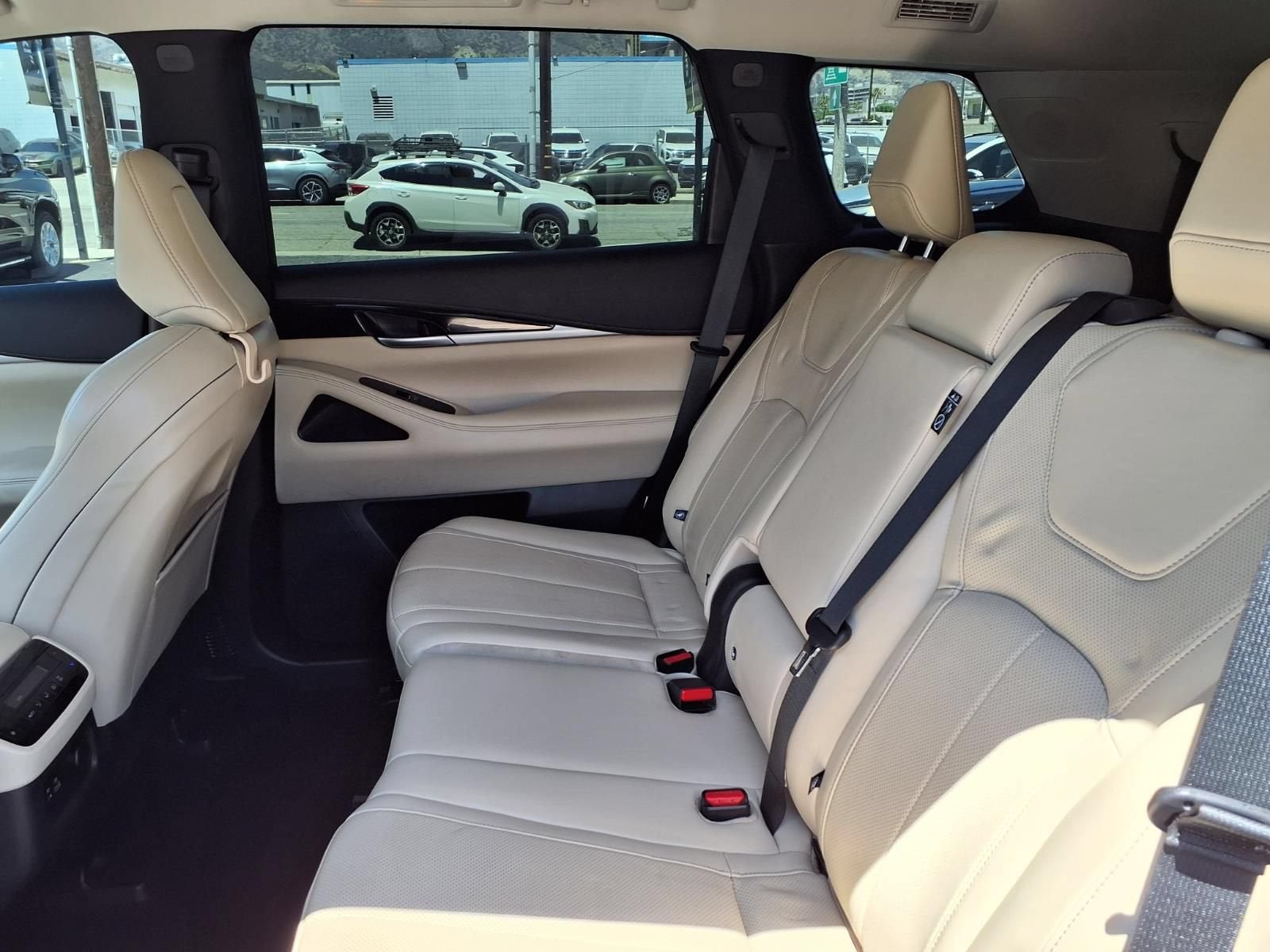 2024 INFINITI QX60 PURE