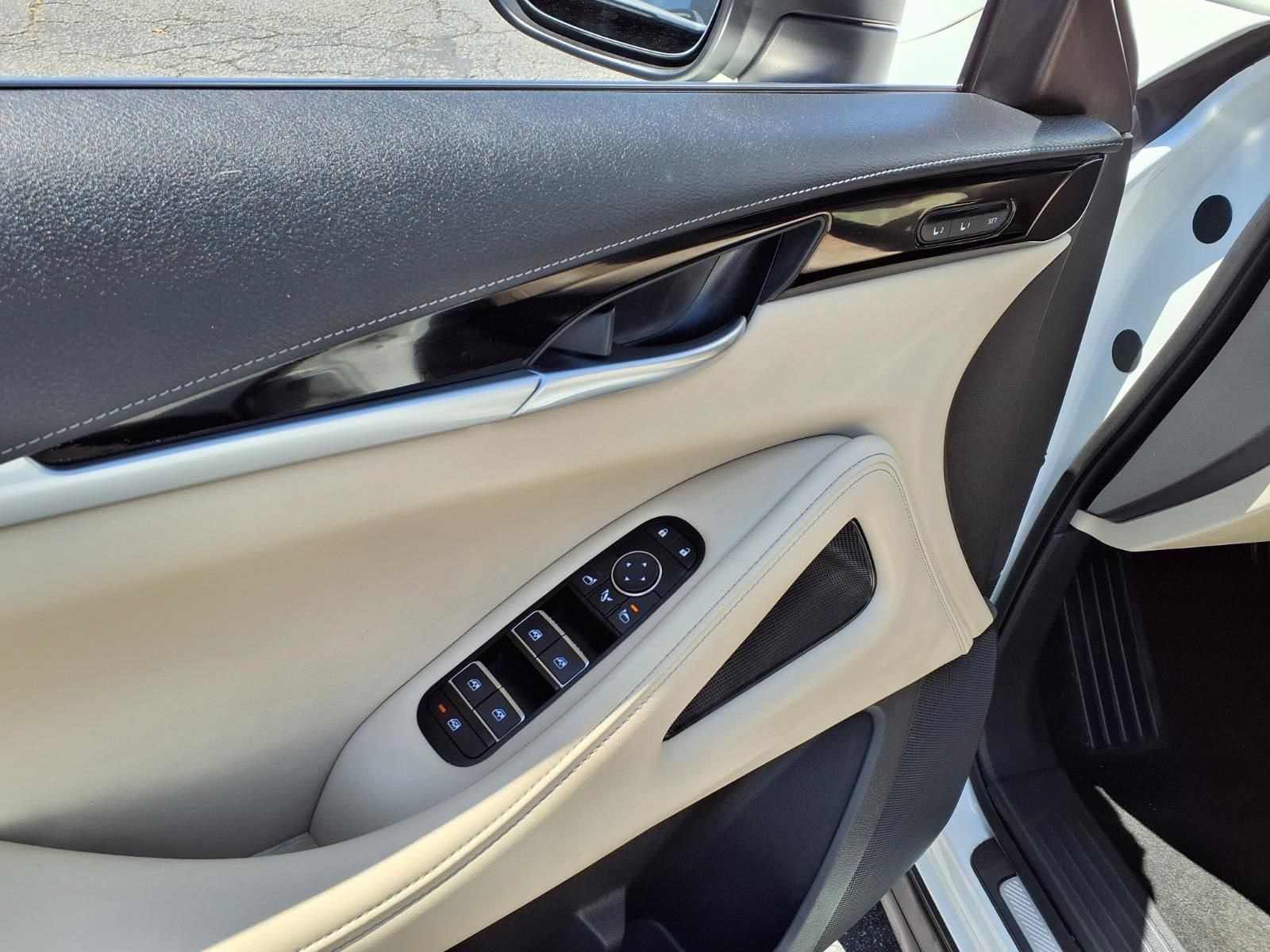 2024 INFINITI QX60 PURE
