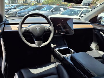 2024 Tesla Model Y Long Range Dual Motor All-Wheel Drive