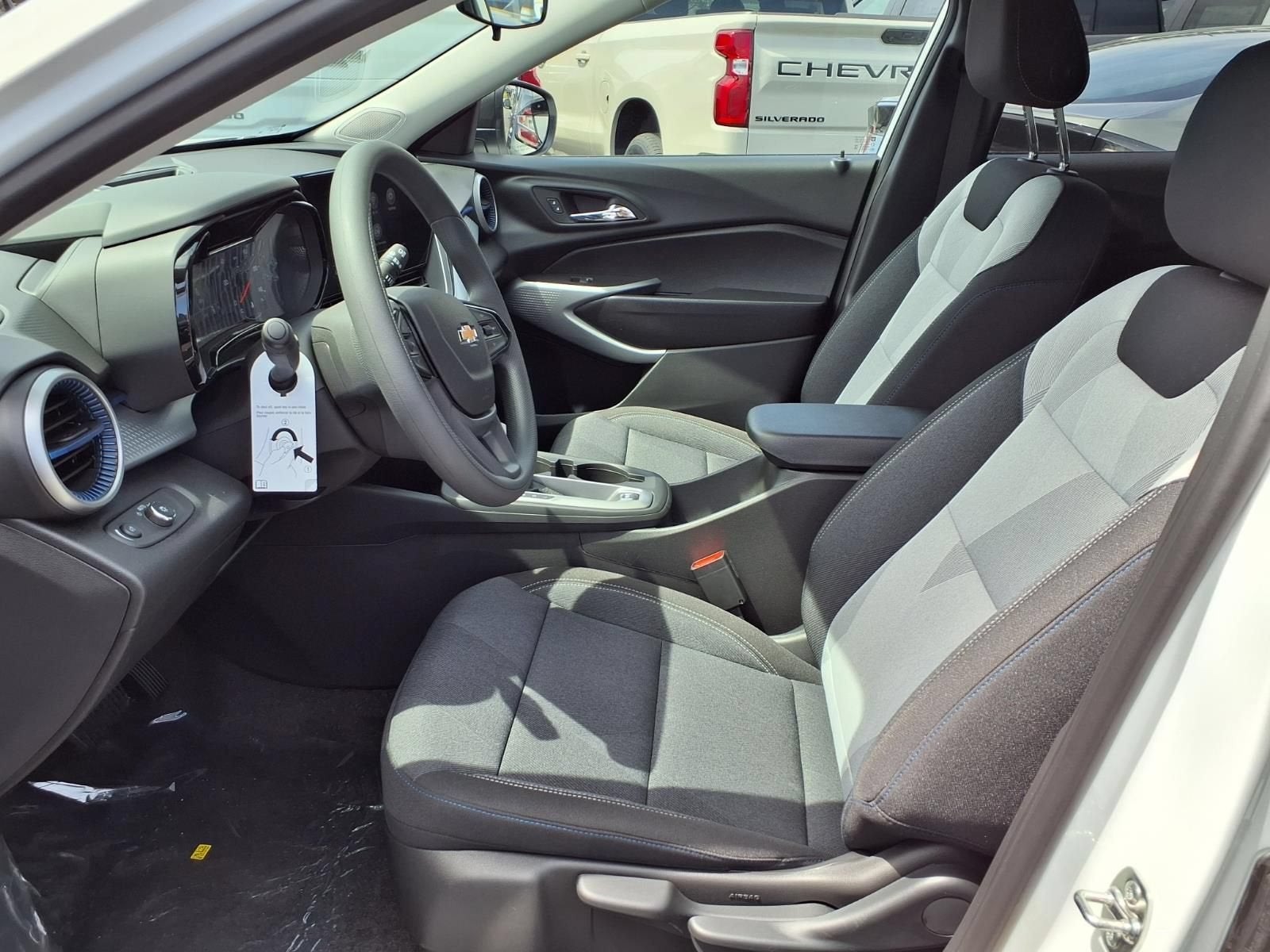 2026 Chevrolet Trax LS - Photo 10