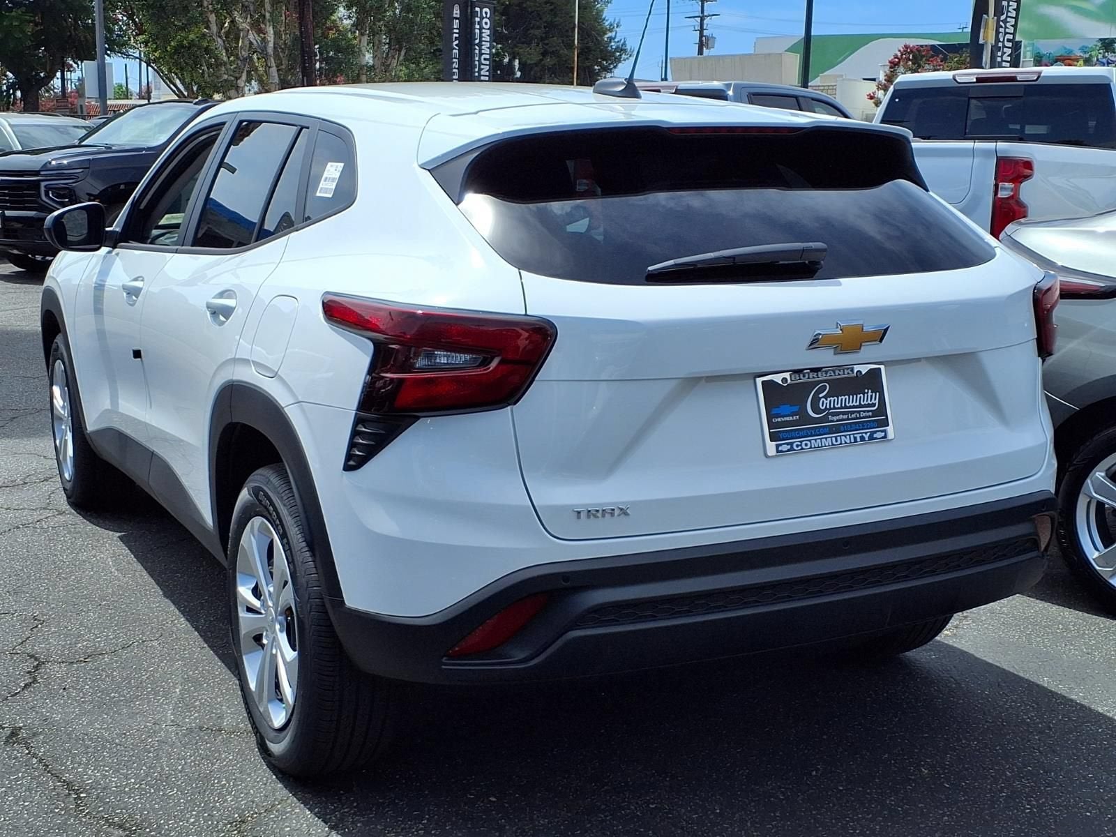 2026 Chevrolet Trax LS - Photo 6
